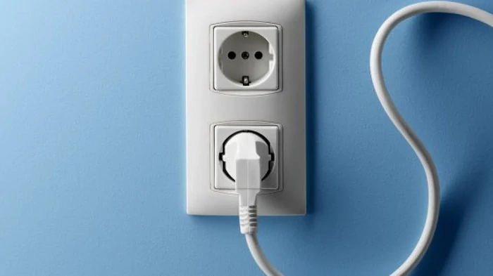 Inžinier vymenoval 7 spotrebičov, ktoré by ste pri odchode z domu nemali nechávať odpojené od elektrickej siete